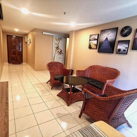 Em Homestay Pekan Pangkor Εξωτερικό φωτογραφία