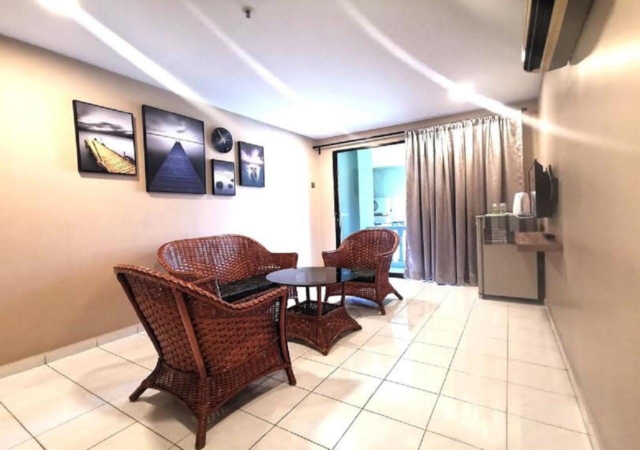 Em Homestay Pekan Pangkor Εξωτερικό φωτογραφία