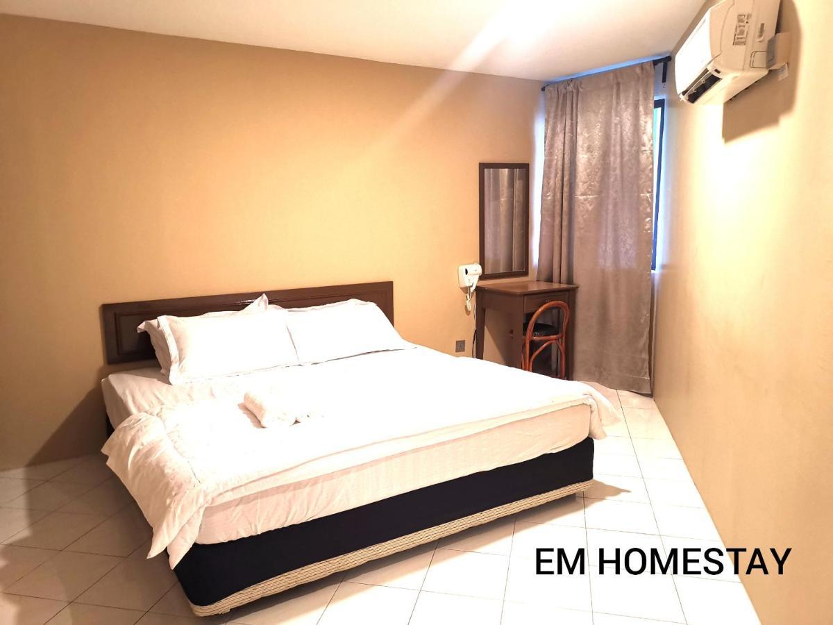 Em Homestay Pekan Pangkor Εξωτερικό φωτογραφία